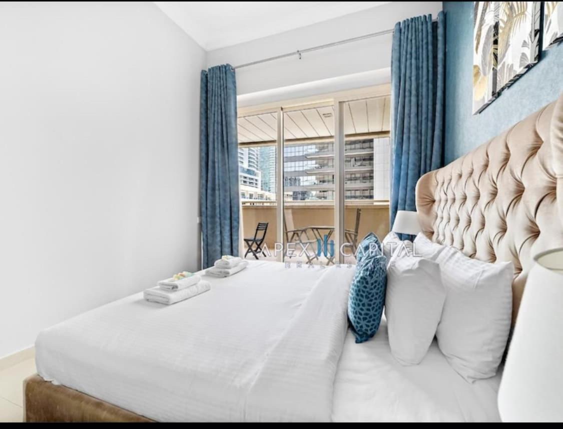 1 Bedroom In Marina Opp Dmcc Metro Station * Dubai