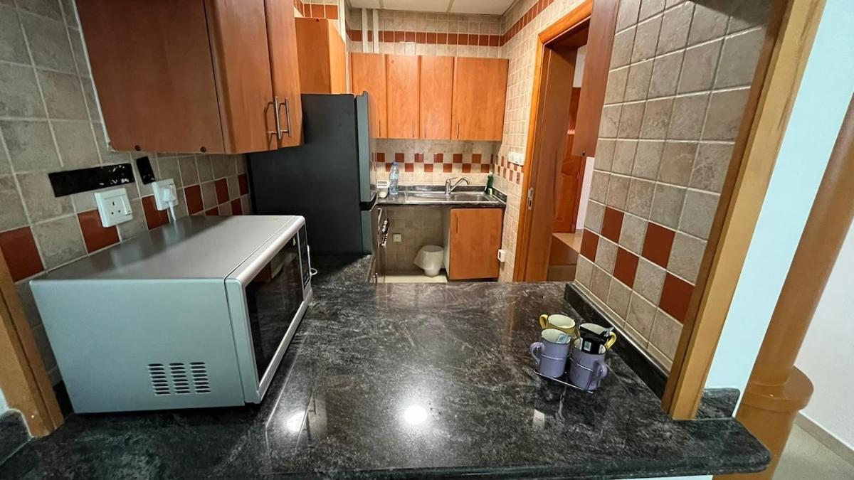 1 Bedroom In Marina Opp Dmcc Metro Station